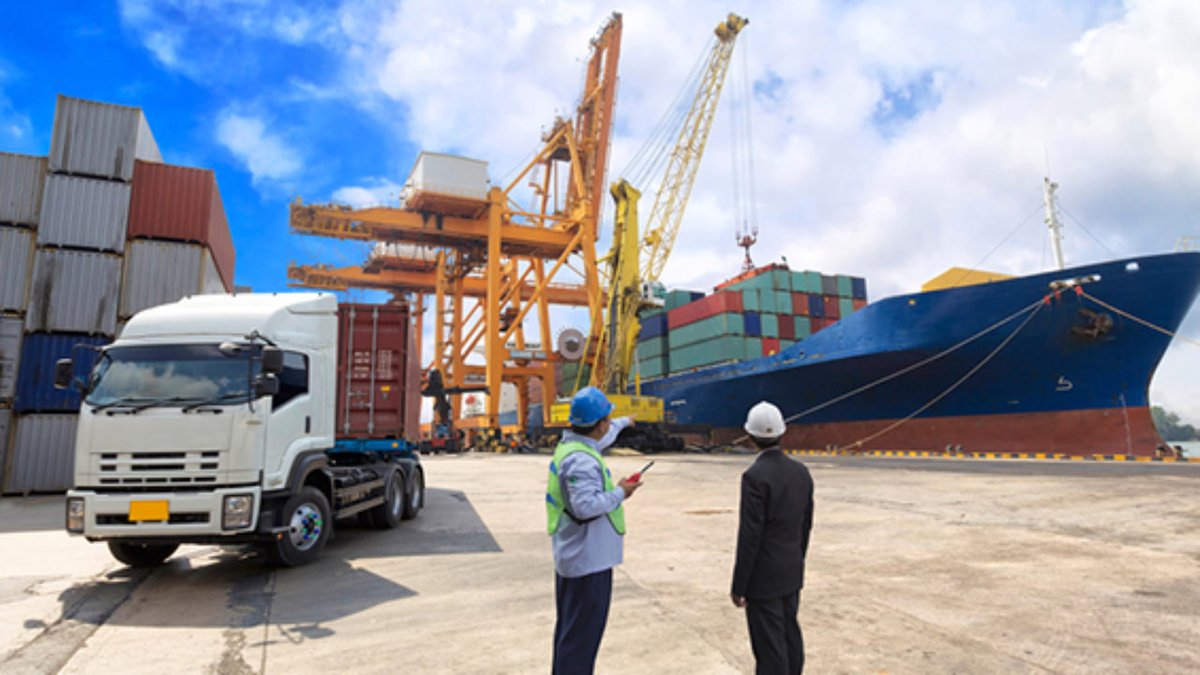 Порт новороссийск контейнеры. Delivery port. Контейнерные перевозки. Морской транспорт. Delivery port.