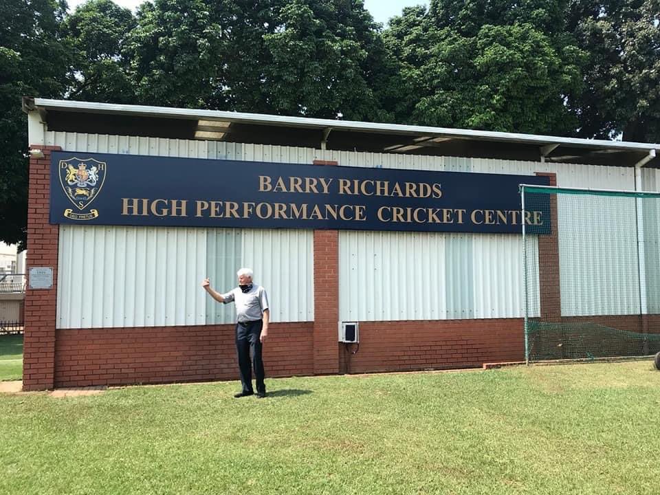 DONCRICKET's tweet photo. Well done @BARichards356 and @DurbanHighDHS - LOVE IT 👏🏻👏🏻🏏🏏 https://t.co/O1HWRt7yQm