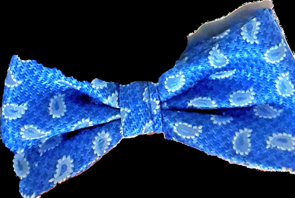 Blåa flugan på för 2 fina prestationer av först Hallbys damer och sedan herrar.