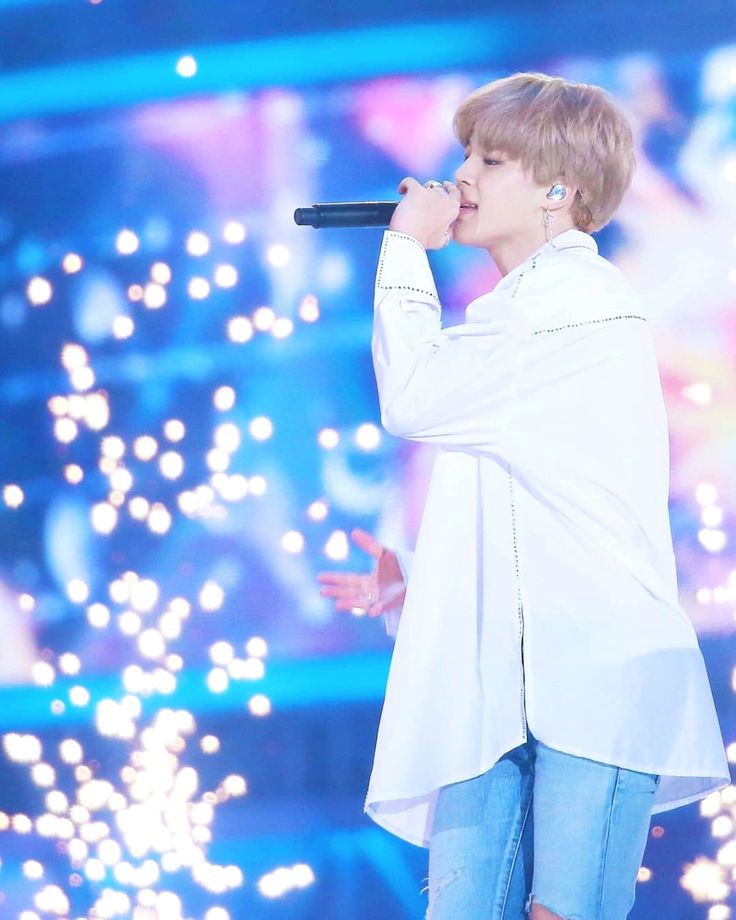 ⊰⊹ฺJimin is an angel sent from the heavens : a delicate thread
