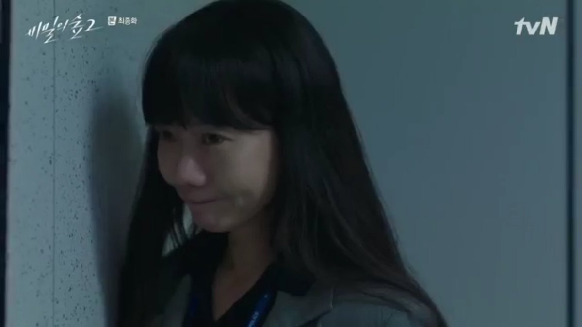 I can't stand seeing her crying like this  it must be hard for her to stay there when everyone seemed to hate for things she didn't do How can she stay that calm when those bitches bullied her  if that were me I'd be crying already 