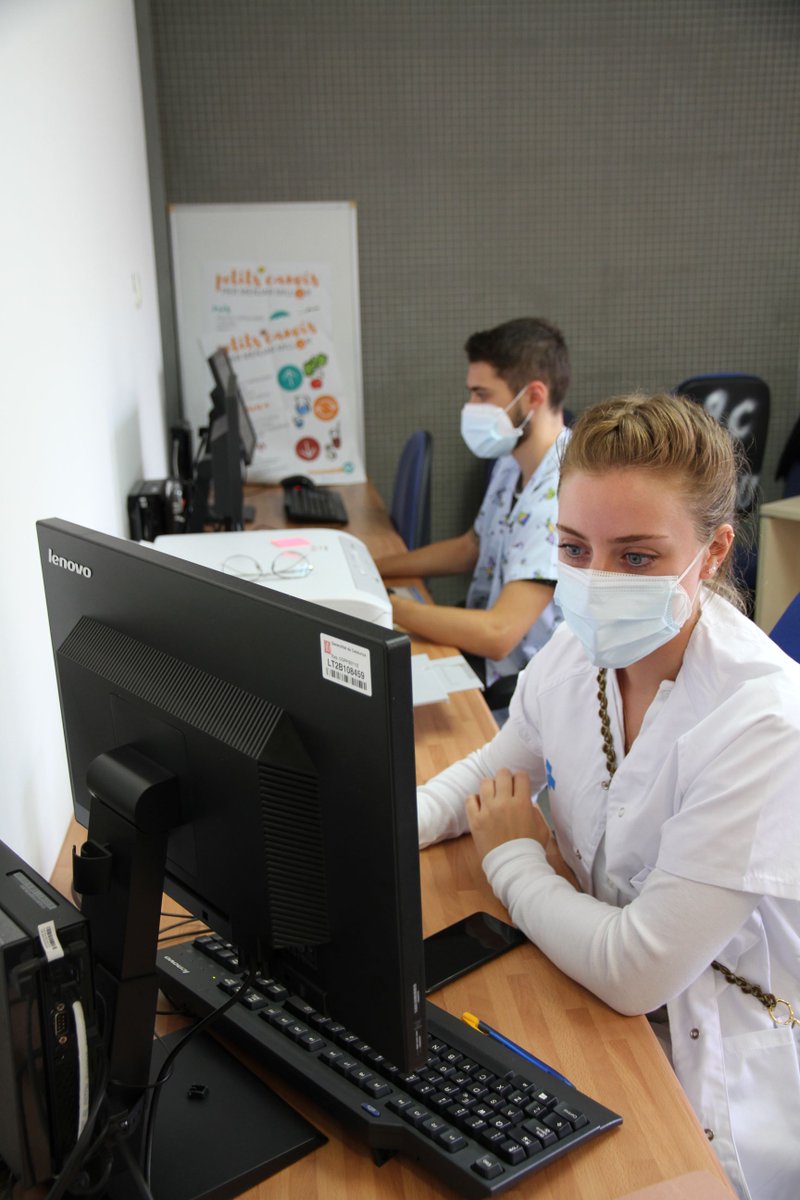 #Bondia! #ICSfluencers, Elisabet Álvarez: “Estem connectats les 9h, perquè no parem de rebre peticions per a activar les unitats mòbils a les escoles.”  Per saber-ne més👉🏻ics.gencat.cat/ca/inici/