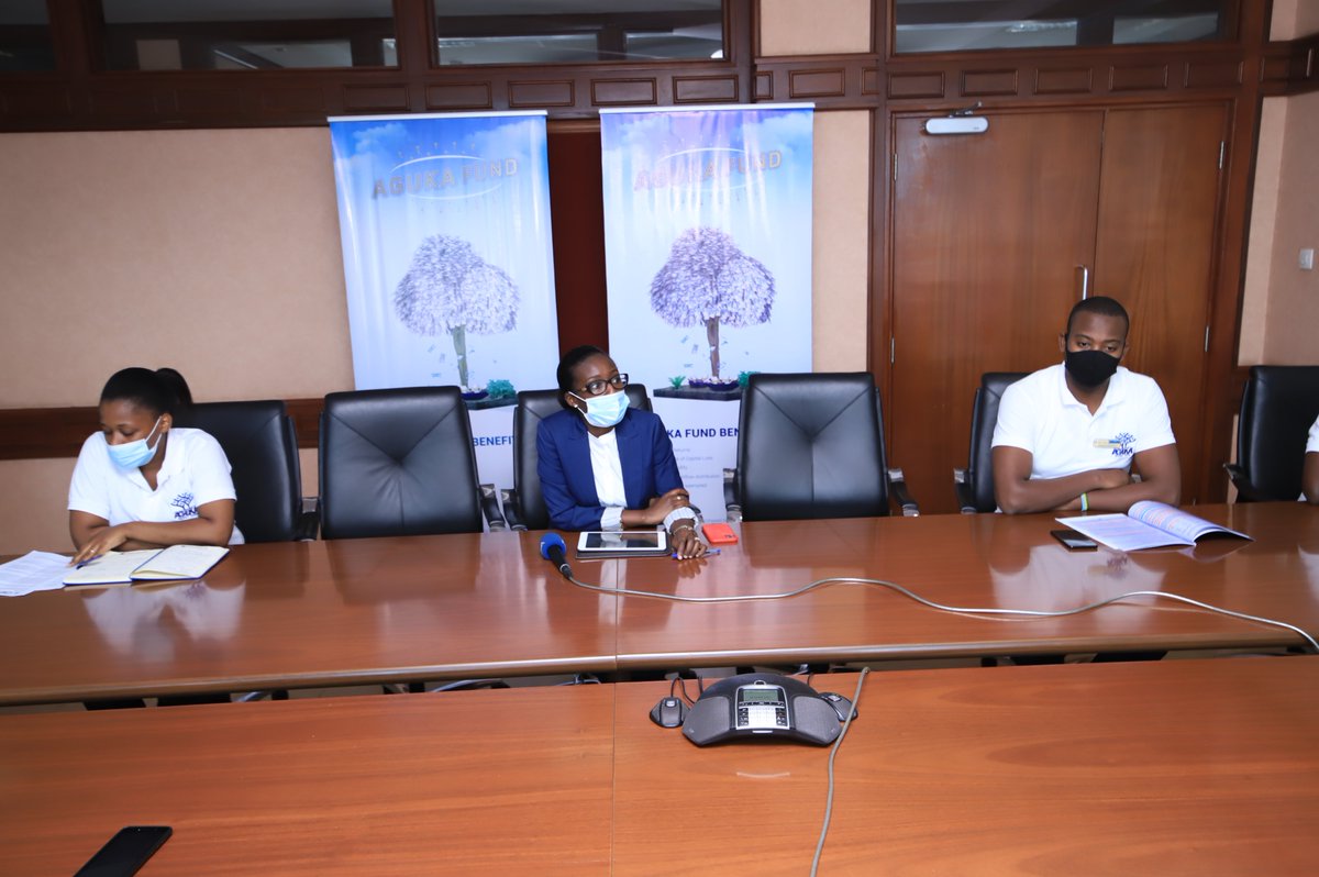 bk_capital's tweet image. #HappeningNow

Today BK Capital is pleased to launch The AGUKA Unit Trust Fund which is an income fund that will pool money from investors and invest the Fund’s money into a diversified portfolio of money market instruments, cash deposits and debt instruments.

#RwOT