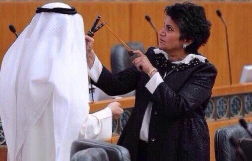 ihr3_'s tweet photo. بيتنا اول ما يبدأ الكلاس https://t.co/J2dVKx5p8l