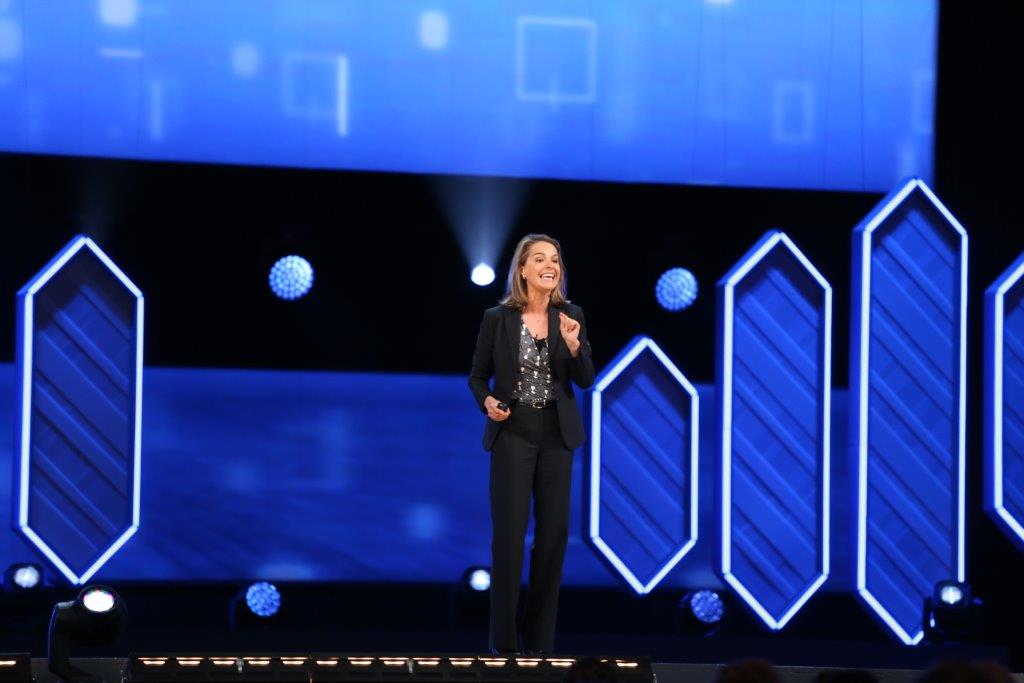 betterdaynl's tweet photo. Waarom Netflix zo succesvol is | Interview van Patrick Davidson (betterday) met auteur Erin Meyer (INSEAD).
https://t.co/Gm9y6c0CMv
#netflix #werkenvanuitvisie #innovatie #cultuur #visie
#radicalcandor #longread #leestip #insead #erinmeyer #psychologie #keepertest #feedback https://t.co/XrmG9iZWba