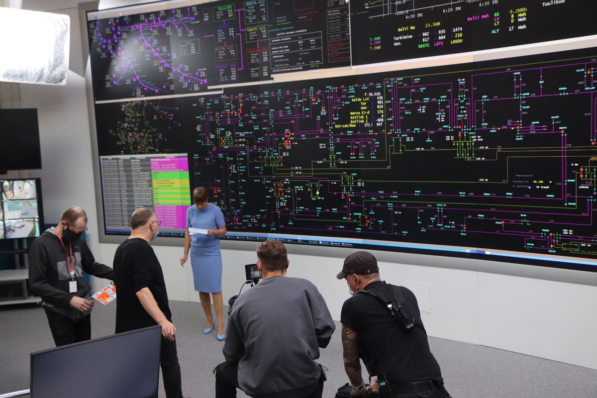 Yesterday a video on #SmartConnectivity with the President was filmed in the #Elering Energy System Control Room as part of the #ThreeSeas Initiative @KerstiKaljulaid @taaviveskimagi @3seaseu @EconMinEstonia