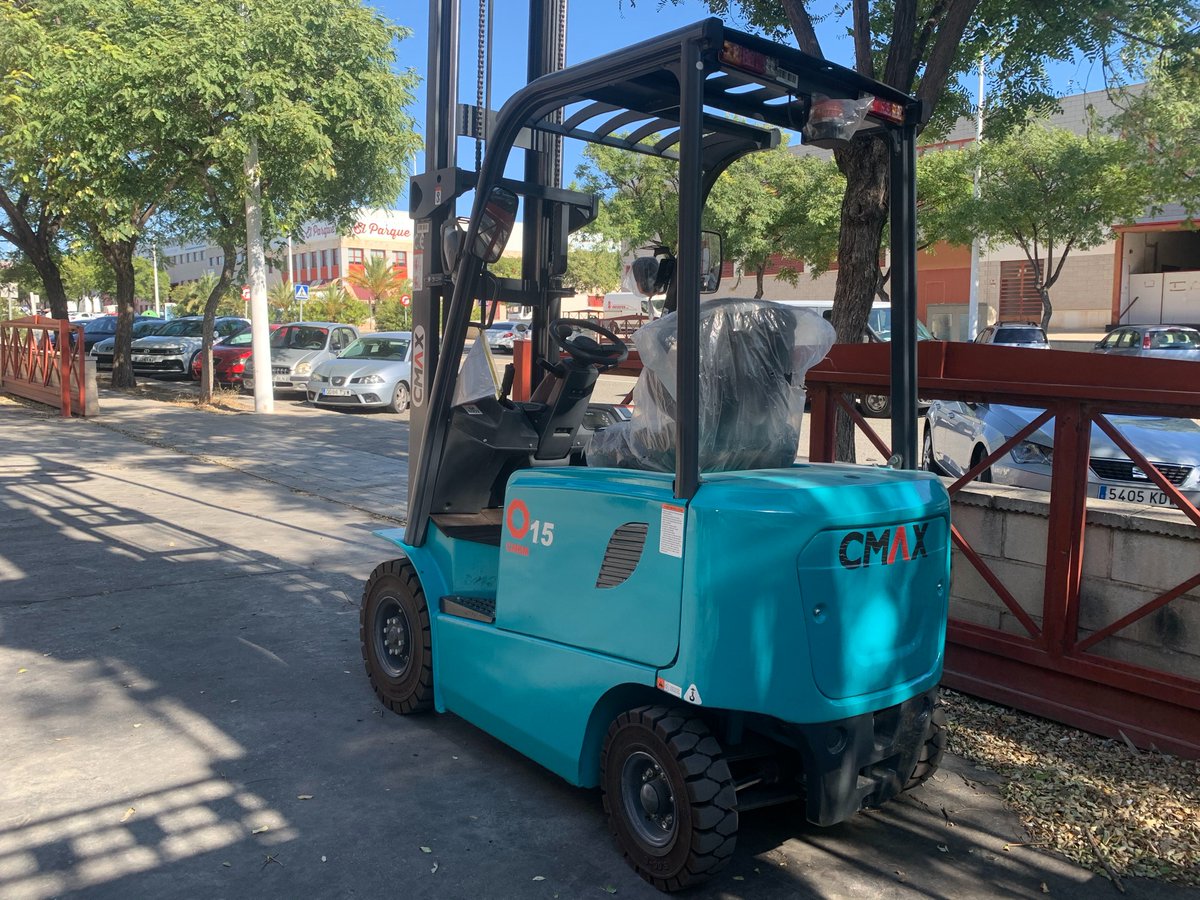 juvinaria's tweet photo. ¿Quieres maquinaria de primer nivel para tu empresa? ¡La tenemos! Carretillas Elevadoras de CNBM. 👍1⃣🥇

Ofertas inigualables para este otoño. Pídenos presupuesto. Sin compromiso alguno. 📝✌️

📩 comercialweb@juvinaria.es

#carretillaselevadoras #logística #transporte https://t.co/rlJiqfTAgq