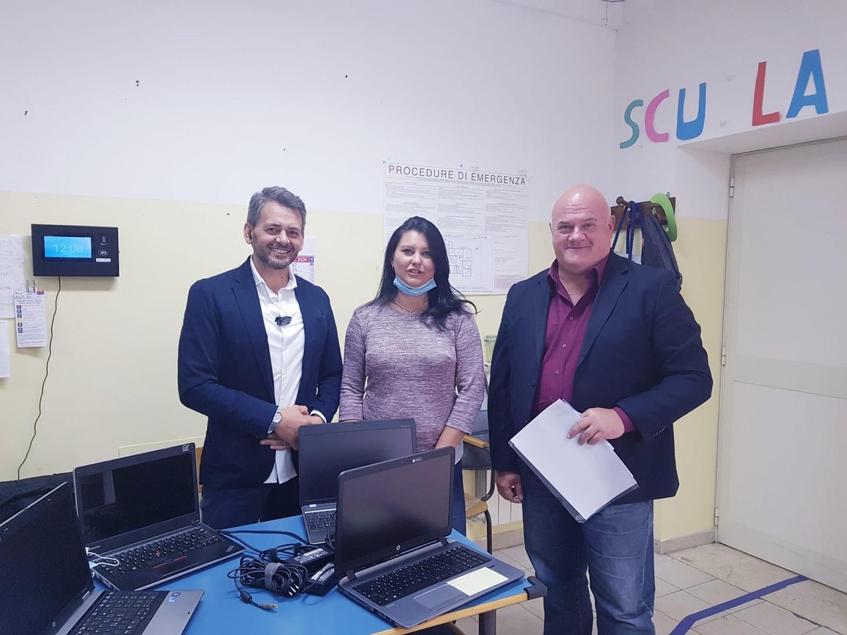 #Solidarietà e #cultura! Grazie alla #FondazioneFoedus, a Walter Tisone e a #Codin, i ragazzi di #tragliatella potranno imparare ad usare il pc e i #newmedia.. Leggi l’articolo al seguente link ▶️ ilfaroonline.it/2020/10/12/tra…. ▶️fondazionefoedus.it/tragliatella-a…