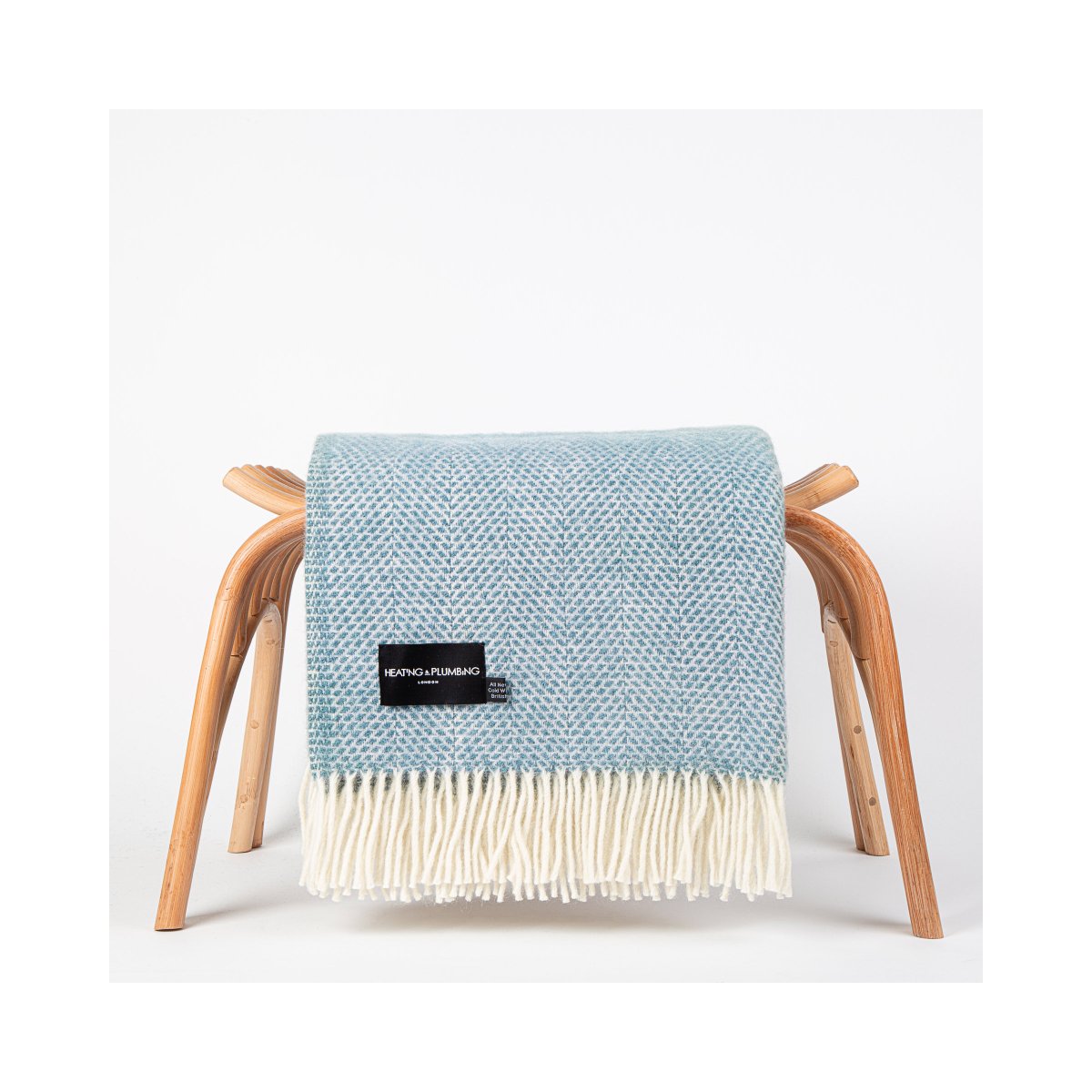 WarmDryCosy's tweet image. To give them that special softness, all our pure new wool blankets are finished with a little extra brushing.   

Machine washable according to instructions on care label.

Made in Britain.

heating-and-plumbing.com/collections/bl…

 #blanket #throw #woolthrow #cozy #interiordesign