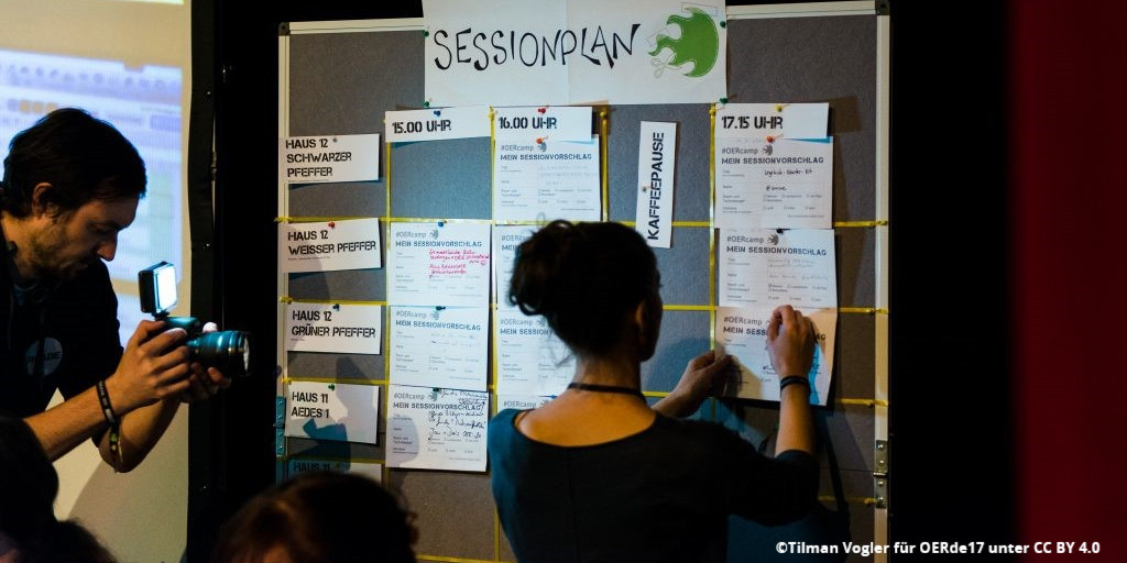 Internationale Auszeichnung für #OERcamp! Seit 2016 sorgen die OERcamps für mehr Know-how zu offenen digitalen Lernformaten. Heute erhält das Projekt von Open Education Global den "Open Innovation Award for Excellence". Gratulation! oercamp.de awards.oeglobal.org