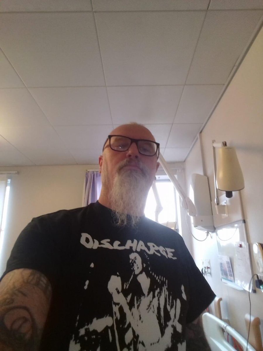Agent S is feeling much better and raring to get home.
He’s even wearing a shirt to tell the Doctors and Nurses what’s required next.
Here’s hoping he’s home today.