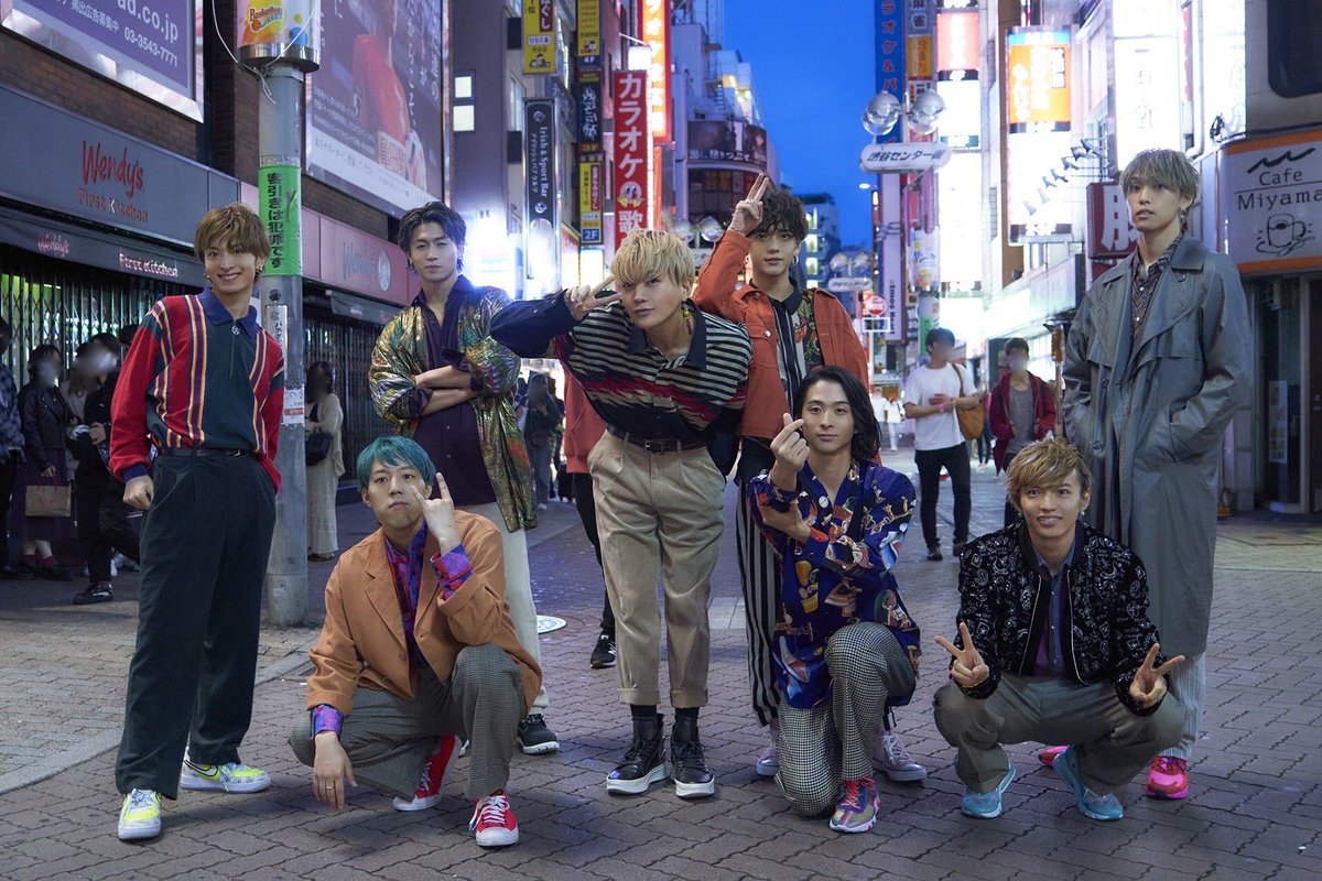 マネキンナイトフィーバー エンディングの映像はなんと早朝の渋谷の街で撮影 主題歌の High F マネキン ナイト フィーバー 公式 さんのtwitterで話題の画像