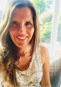 GlosAHPs's tweet photo. Caroline a Clinical Lead #OT @gloshospitals studying for her MSc at @uogACP 

@GlosCC @GlosHealthNHS @One_Glos

#AHPsDay #AHPsinResearch 
#GlosResearchActive https://t.co/SKayZabHKH