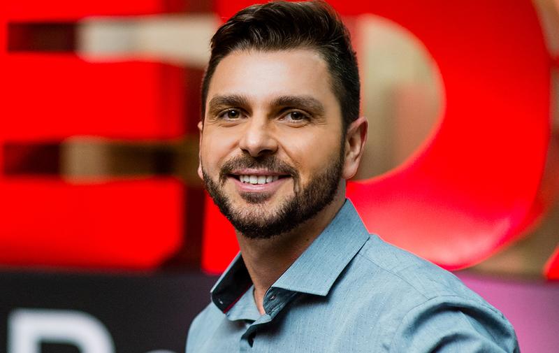 gotoacademyNL's tweet photo. "We use technology without a goal, which is almost like to open a GPS and tell the GPS to get you somewhere. Then the GPS has the power to take you anywhere."
-
@fabiopereirame
| #GOTOams | #MeetTheAuthor | #DigitalNudge
👉https://t.co/2UZBpIWF46 https://t.co/zX2KBfsjvP