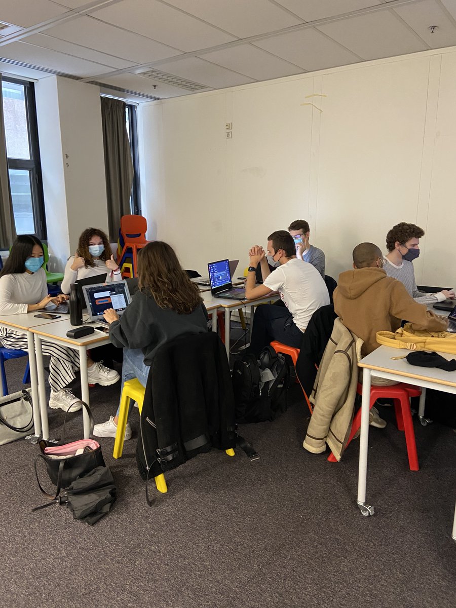 Coro_Lab's tweet photo. Notre start-up #CoroLab🦠 est plus motivée que jamais ! 

En ce deuxième jour de Hackathon #Tech4Good4Fun🚀 de l'@IIMparis, la #TEAM18 commence à bien définir son projet dans le domaine de la #santé lié au #COVID19 !

Un premier prototype est en cours ...🤫 https://t.co/Jc0wMszhEQ