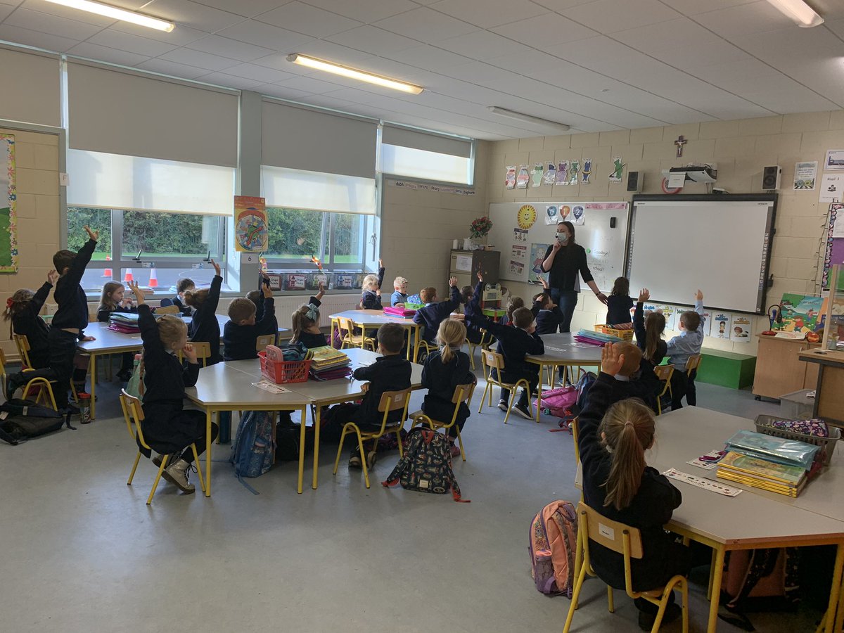 gaelscoildurlas (@gaelscoildurlas) on Twitter photo Maidin iontach ceoil ar scoil ar maidin le Fiona Flavin <a href="/mus_gen/">Music Generation Ireland</a>. Bhain na páistī ard taitneamh as an gceardlann! 🎼 #music #fun <a href="/ThurlesHour/">Thurles Hour</a> Maidin iontach ceoil ar scoil ar maidin le Fiona Flavin <a href="/mus_gen/">Music Generation Ireland</a>. Bhain na páistī ard taitneamh as an gceardlann! 🎼 #music #fun <a href="/ThurlesHour/">Thurles Hour</a>