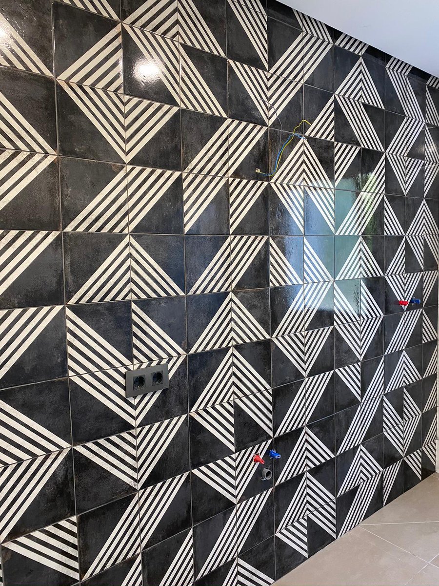 Cresan_es's tweet photo. 👉📍PROYECTO BAÑOS / Proyecto de Baño para Cuello & Pörtzgen.
Reforma 100% con azulejos, sanitarios, muebles de baños, suelo porcelánico.
😍Un baño original y moderno con un estilo totalmente único y griferías en blanco mate.
#reformas #Benissa #lafustera #CuelloandPörtzgen https://t.co/cW0naNAn24