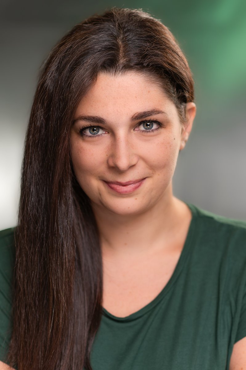 E15MAActing's tweet photo. Eliza Aquilina (@musicaleli) and Madeline Biggs (@Mad_Biggs) play sisters with a dysfunctional sibling relationship in our upcoming MA Acting Showcase 👭🏻

Eliza's Spotlight: https://t.co/MHFT9Skj80
Madeline's Spotlight: https://t.co/3pY2CyDzcg https://t.co/qNYhBDj9za