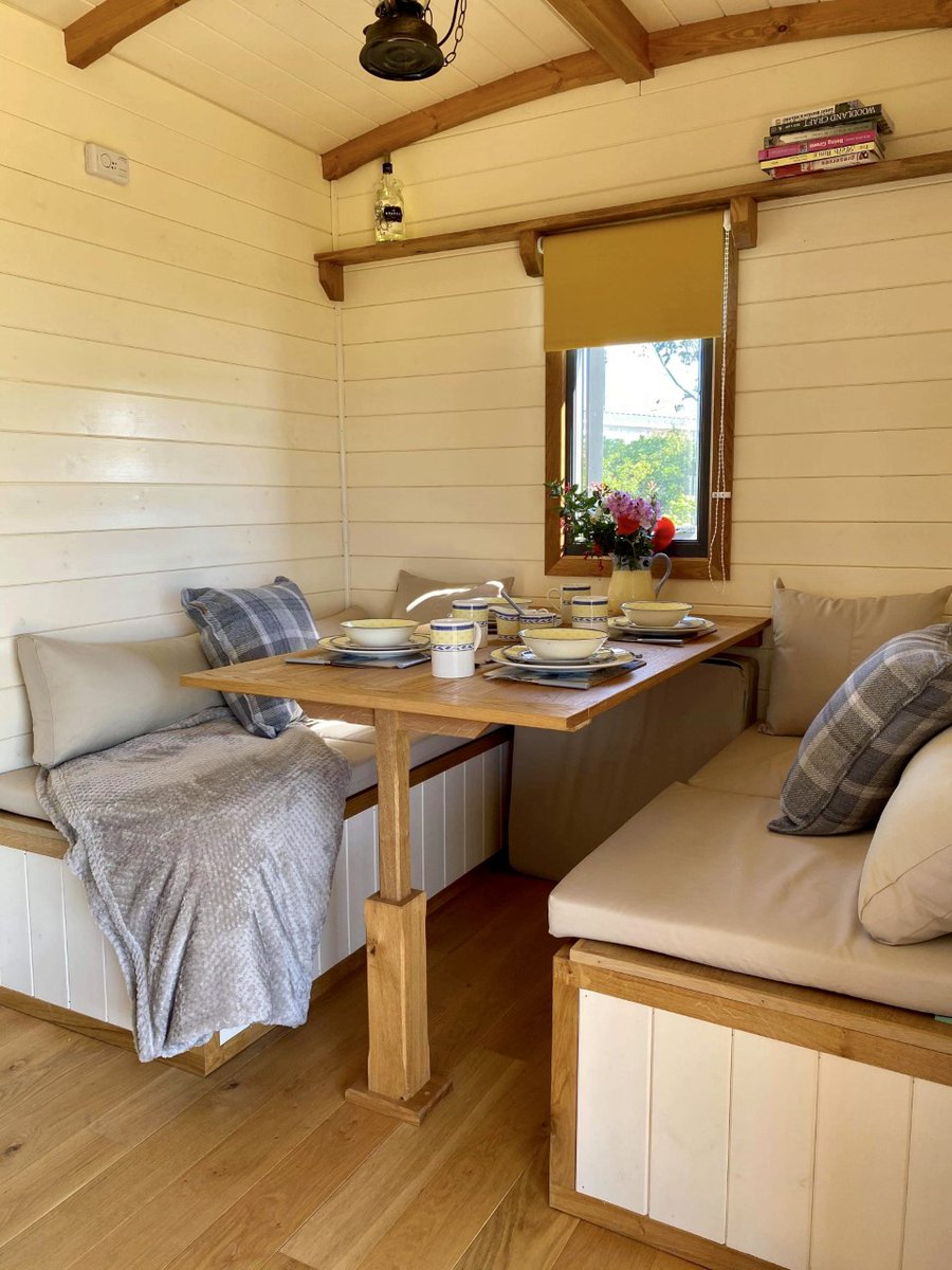 Bramble_hill_'s tweet photo. Autumn/ Winter breaks still available at Bramble Hill and now you are able to book through @Airbnb https://t.co/zH3h5Vf0fj