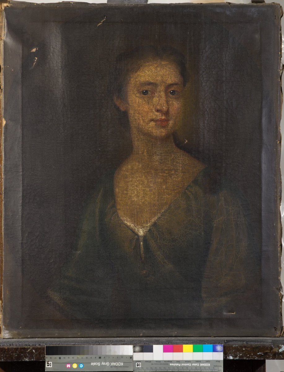 ShibdenHall's tweet photo. We're pleased to share the before and after of our wonderful portrait of Mrs Knaplock which has gone on display for our last week at Shibden.

We don't know anything about the sitter or artist sadly, but the painting deserved some TLC thanks to @ckconservation https://t.co/ZXN5hLHOol