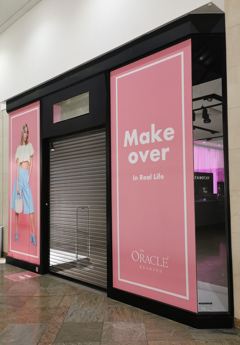 We recently gave this empty unit at The Oracle Shopping Centre in Reading a bright pink makeover, covering the windows in a bold, eye-catching polymeric vinyl. We think it looks great! 😊  #signagesuperstars #retailprint #printing #signage #vinylprint ow.ly/I3E250BRcdS
