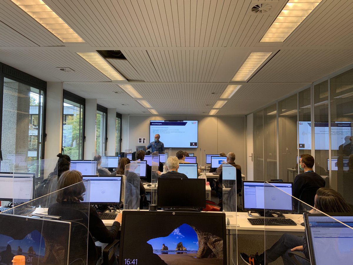 WaVerbrugghe's tweet photo. Superuser opleiding voor onze artsen in het nieuwe EPD  💪💪💪@UZAnieuws  @cernerbenelux https://t.co/Lq0FYXikh7