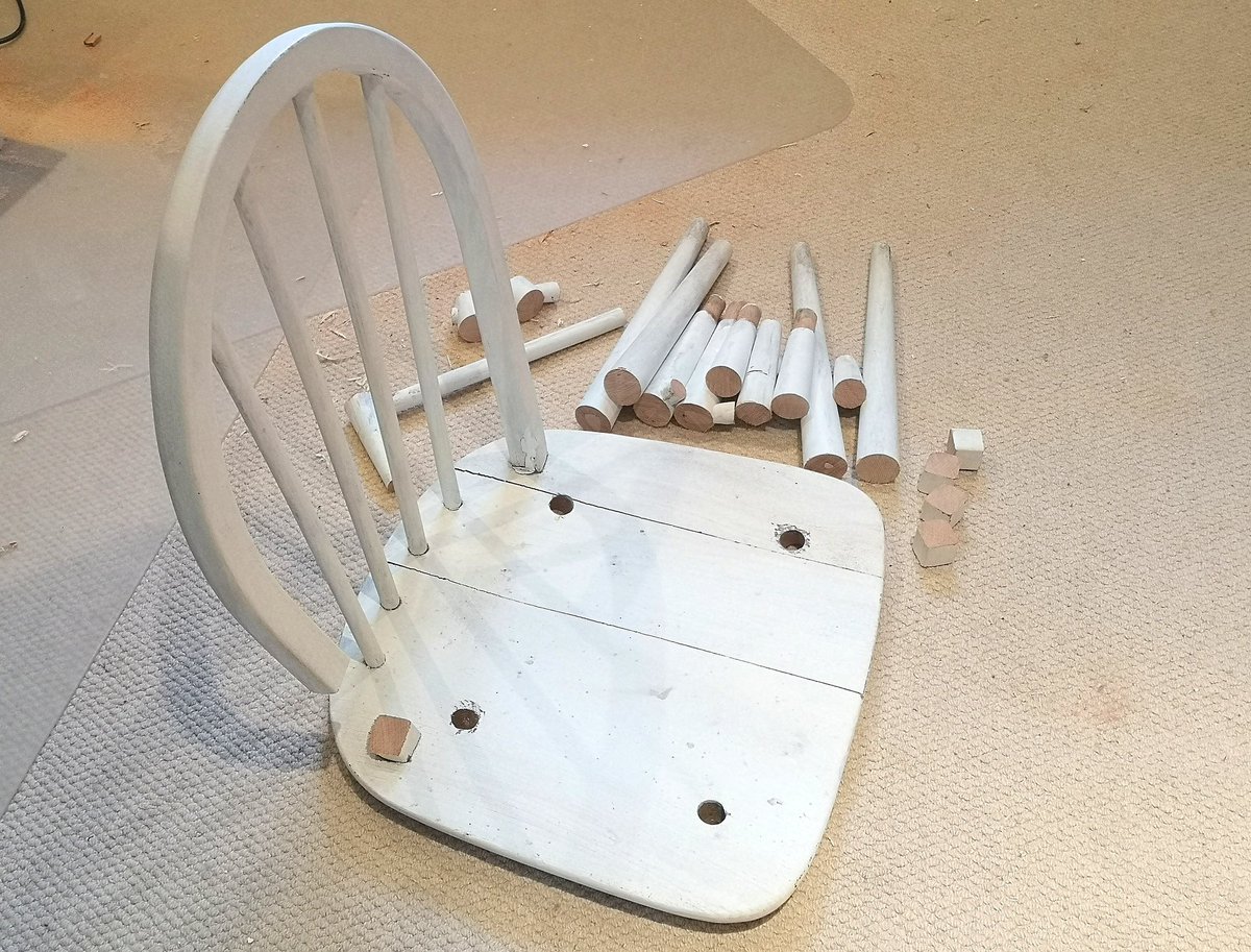 acraftycow's tweet photo. I'm repurposing this old chair... To make small feet for #MoosPetSofas. #TinyFeets https://t.co/XzvJxwhHnF