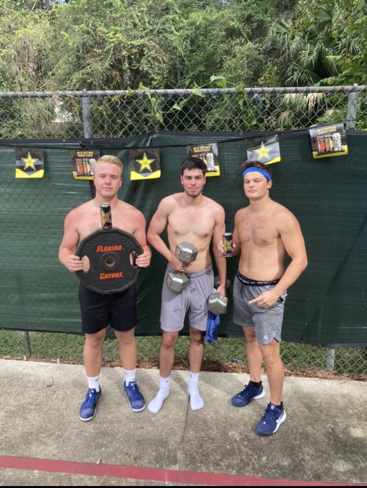 LeagueRockstar's tweet photo. BREAKING NEWS: DREW SCOBEE LINDBECK is on the IR with a hurt back* after bringing Kevin Loves Cock to a 2-0 sweep over the Brown Tongue Bandits. 

SCOBEE with 17 points in the 1st and 18 points in the 2nd game. 

*not actually hurt https://t.co/JhTYl9ClvD