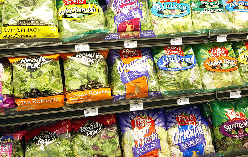 Head lettuce consumption didn’t peak nationally until 1989. That’s when, after 20 years of trying, California grower Fresh Express finally figured out how to put pre-cut, pre-washed salad greens in a bag and keep them fresh  http://trib.al/4iwpnC2 