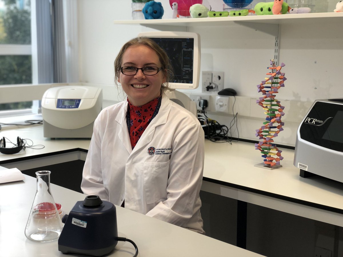 EBSOClab's tweet image. Today @roslininstitute @TheDickVet scientist Lindsay virtually visited @LoanheadPS  @GorebridgePS  and @StMargaretRCPS where she answered questions ❓❓about her job as a lab 🧫 technician and her work with bacteria🦠! #MSFschools2020 @MidlothSciFest