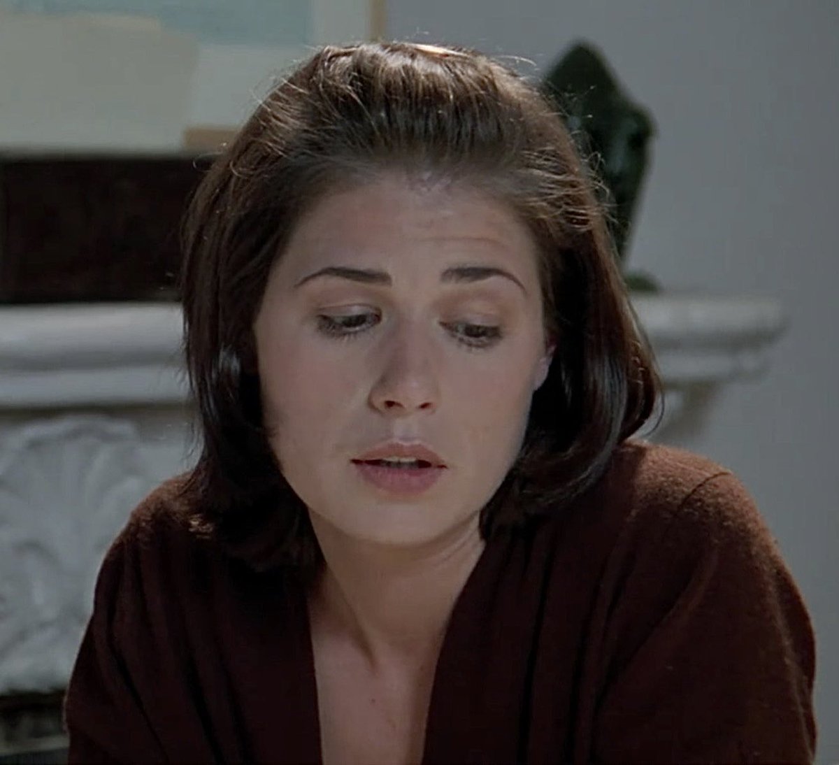 dailytierney's tweet photo. maura in primal fear (1996) https://t.co/DhbP27lT4S