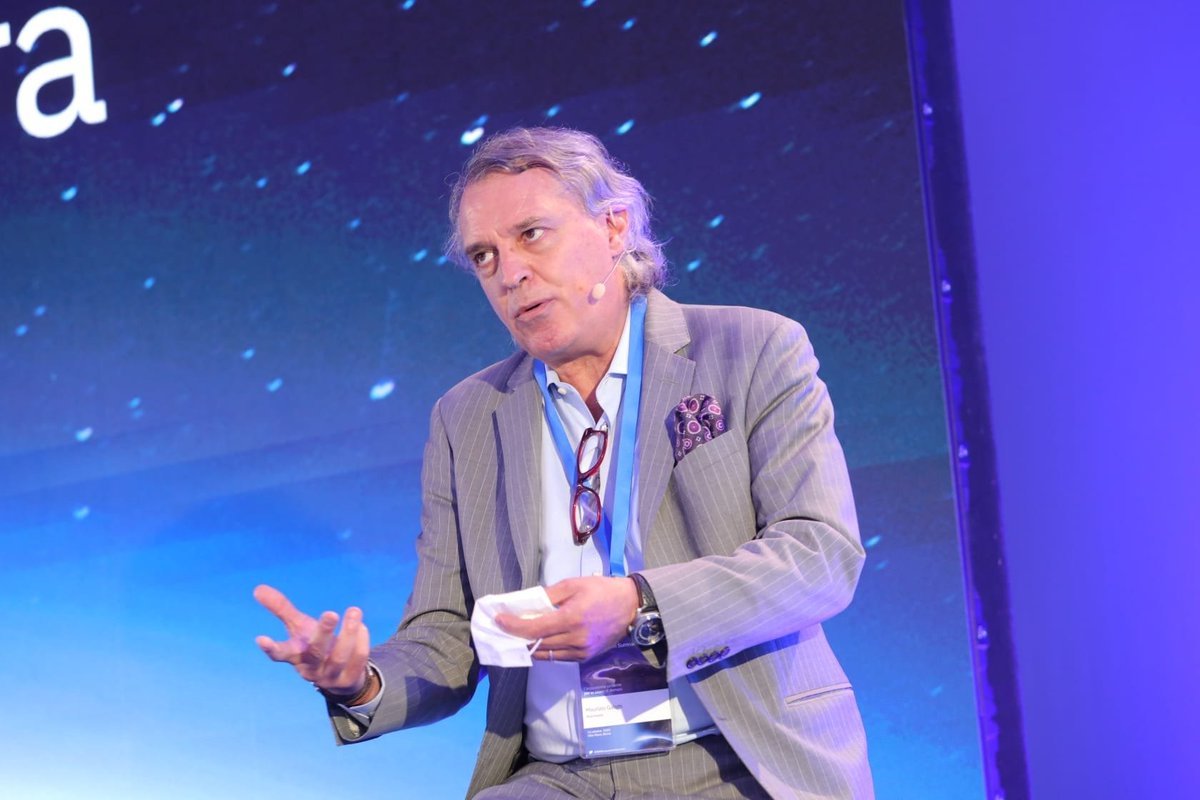 GGiovannella's tweet photo. #IBMecosystemsummit - Maurizio Galotti di @plurimediaweb analizza i processi di business per poi trovare soluzioni applicative in #cloud, disegnate sulle esigenze di ogni cliente. #IBMecosystemsummit https://t.co/JZ7oybmWh8
