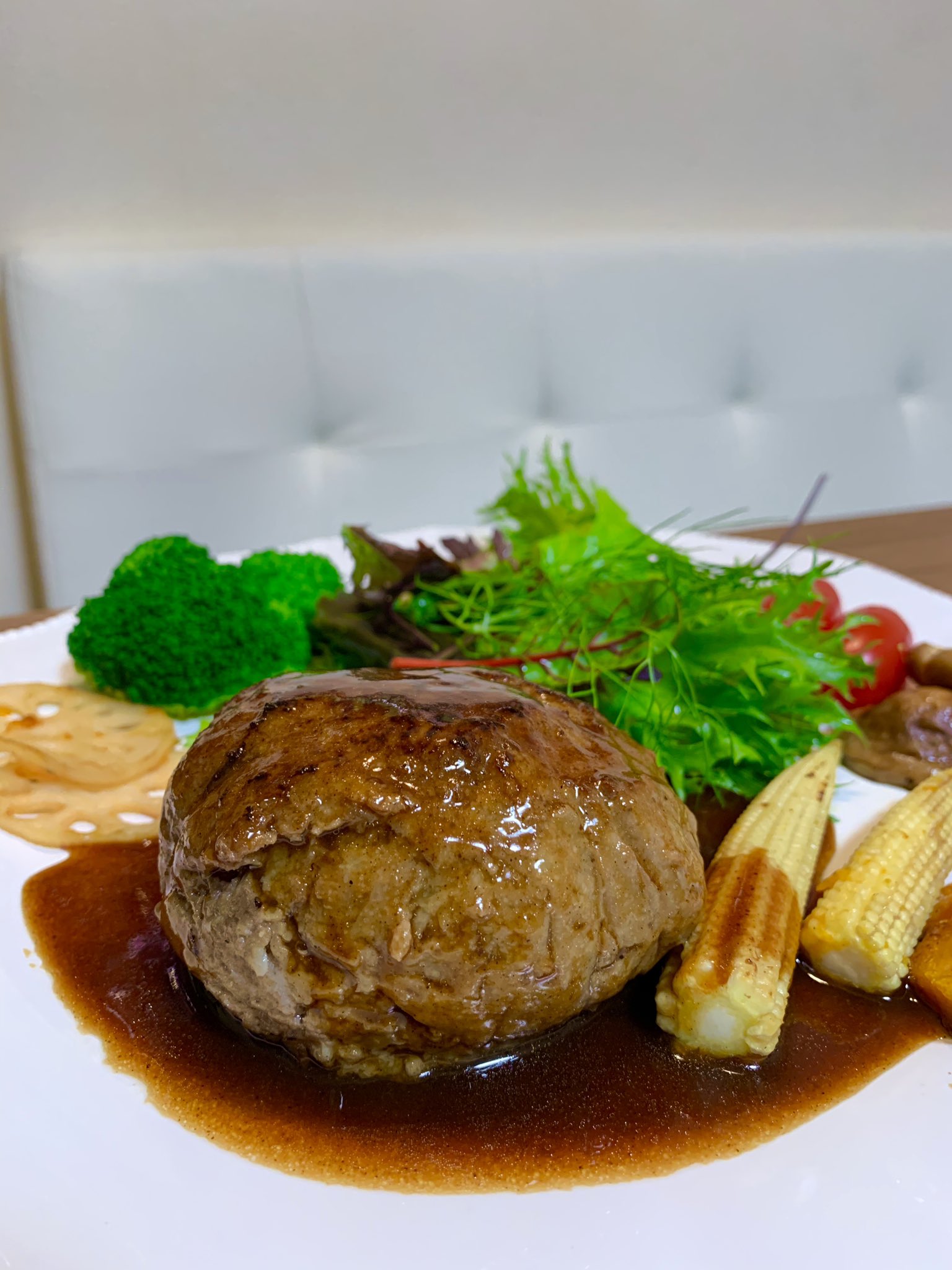 Kaoru まじっすか見たとき低温調理器でハンバーグ 作ったことない 作りたい と思って今日作りました 柔らかふわふわハンバーグ美味しいです シューイチ 中丸雄一 ボニーク Boniq Kaoru まじっすか見たとき低温調理器でハンバーグ 作ったことない 作りたい と思って今日作りました 柔らかふわふわハンバーグ美味しいです シューイチ 中丸雄一 ボニーク Boniq