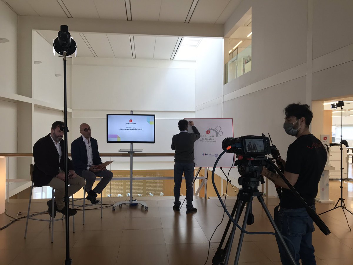 Ya estamos on air con @SMEducamosES en <a href="/vimetexpo/">VIMET</a> dibujando sobre #educacion