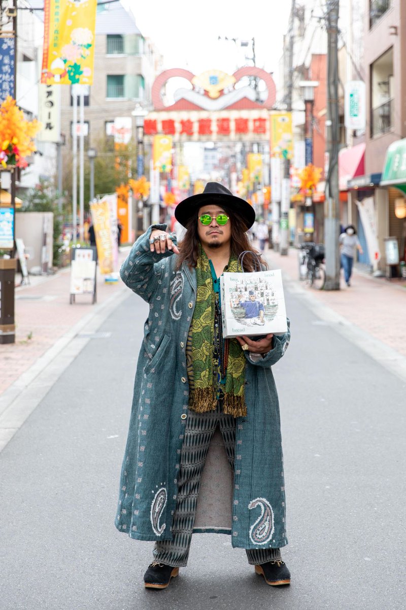 岸本拓也 パン屋で街を元気にします 今日は私は巣鴨にいたのだよ おばあちゃんの原宿 僕なりに和風でドレスアップ 音旅服食