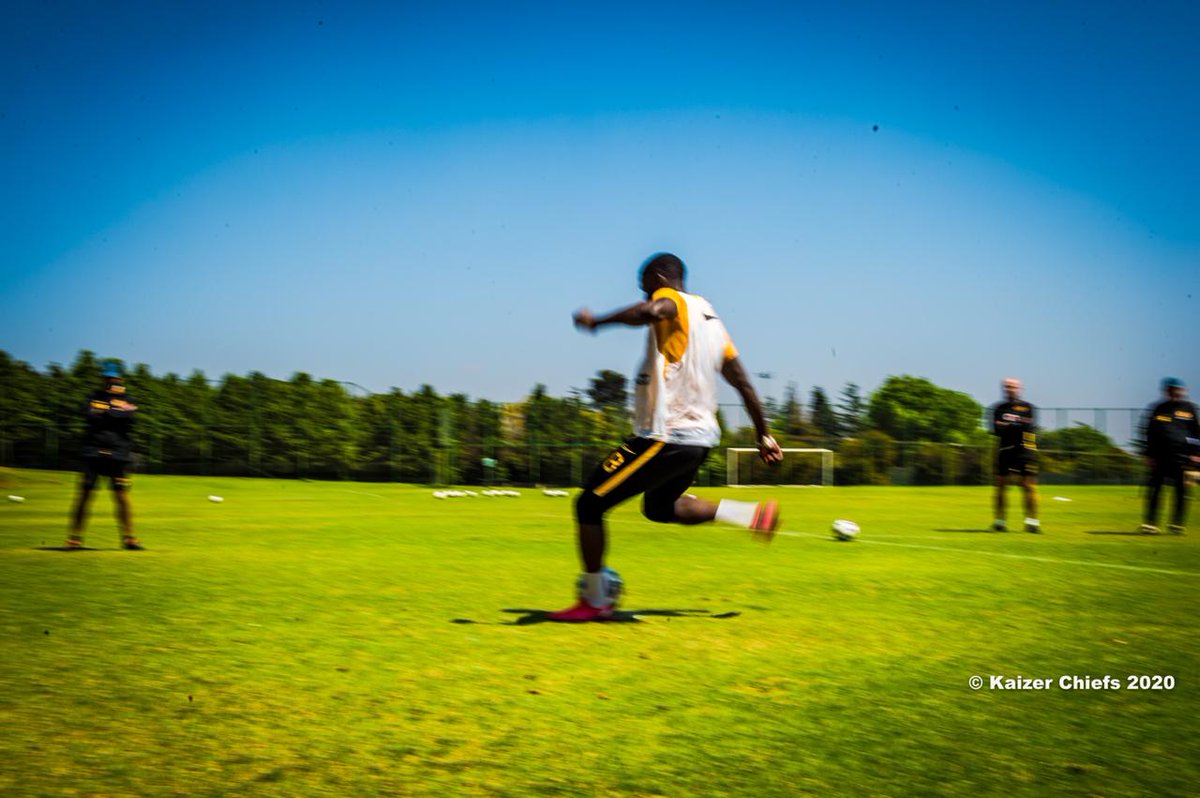 KaizerChiefs's tweet photo. Morning training session #Amakhosi4Life https://t.co/JZ0DeRlenq