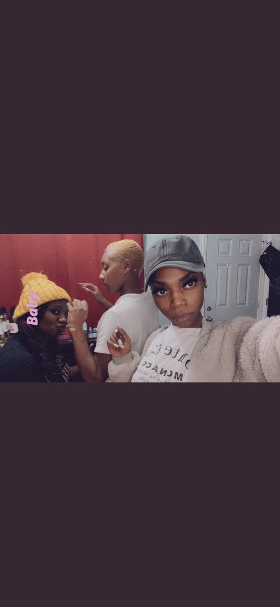 FunSize_Lexy's tweet image. Just in my zone doing what I do best lashes. 🚨Check me out on IG @_FlirtatiousBlinks_  💕#ChicagoLashTech #FlirtatiousBlinks