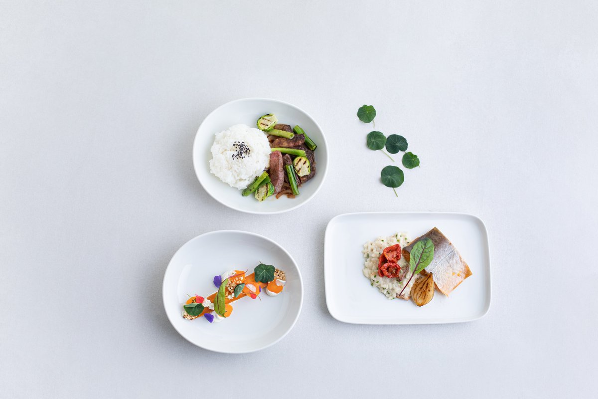 Finnair tekee uuden liiketoiminta-avauksen, ja tuo laadukkaat Taste of Finnair –valmisateriat ruokakauppaan. Ateriat ovat aluksi saatavilla Vantaan Tammiston K-Citymarketista. Lue lisää: company.finnair.com/fi/media/kaikk… #feelfinnair