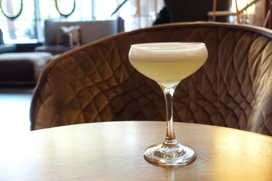 TwoRuba's tweet photo. 🍸 𝙏𝙒𝙊𝙍𝙐𝘽𝘼 𝙏𝙐𝙀𝙎𝘿𝘼𝙔𝙎 🍸
We are pleased to announce that, every Tuesday in October, we are offering 20% off all drinks between 4pm and 7pm! ✨
BOOK today → https://t.co/F1IrsUwsci

#TwoRubaTuesdays #TwoRuba #LondonBar #HiltonTowerBridge #Offer https://t.co/ROLgpY54AN