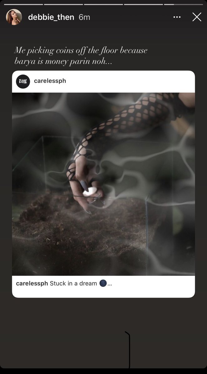 x01_mer's tweet photo. Debbie and her comments hahaha🤣🤣🤣 📷debbie_then 

STUCK IN A DREAM 

#WildestDreams #WildestDreamsSingle #WD3DaysToGo https://t.co/H7077nWebv