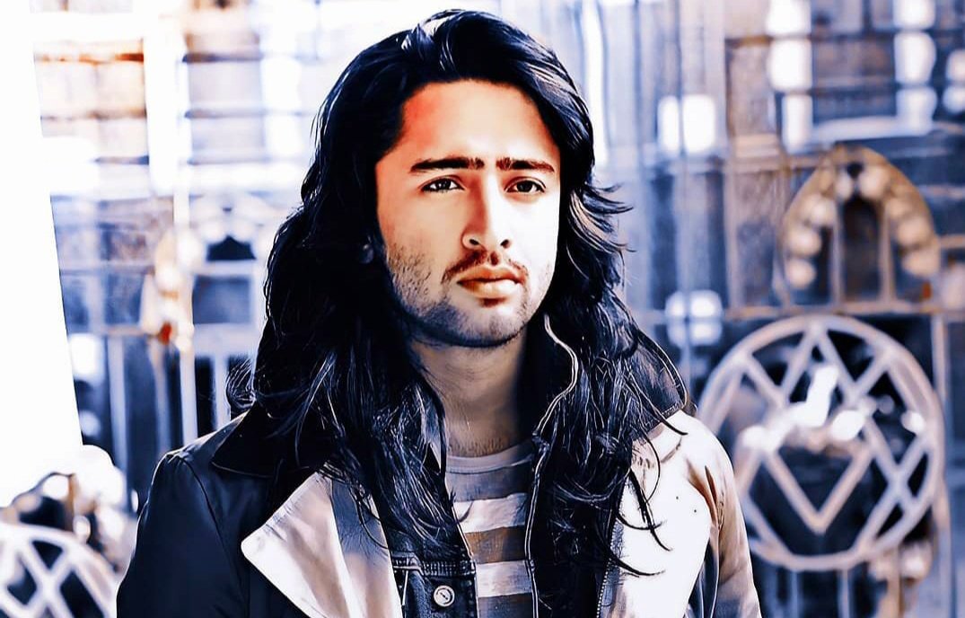 Ur Visual of Waving Ur HAIRSIs Like Dark Clouds Of Rainy Season..Ur Smile Pierce As D Lightening& I Get Intoxicated for No ReasonD Universe has Conjured its MatterIn D Ripple Of Ur LaughterIt Echoes As if U are Composed ofA Sort of Musical Thunder+ #ShaheerSheikh