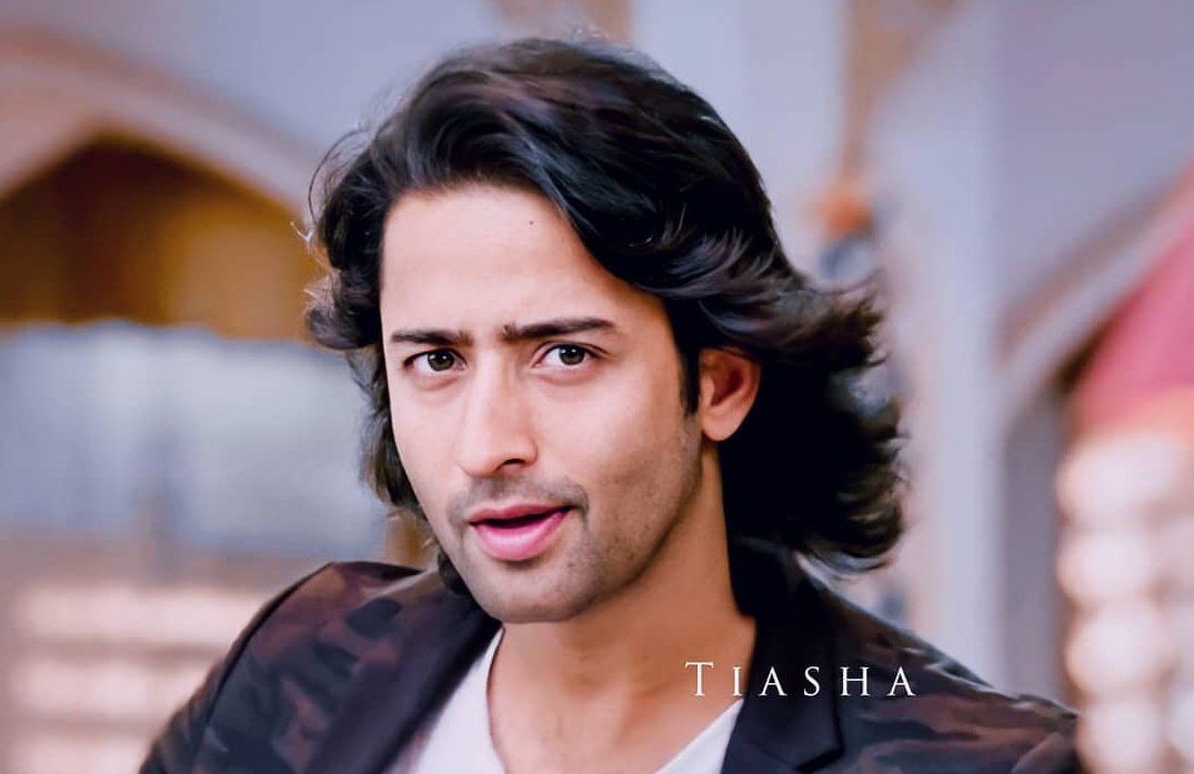 Ur HAIRS are so Soft & Delicate..Dey bows down to D direction of D BreezeTelling Dat U Always go wid D Flow..No matter How Difficult D Road is.Ur HAIRS Moves As Much..As D Slushy Beach Grass in D WindBack & ForthRevealing & Hiding D Aurous of Ur Eyes.+ #ShaheerSheikh