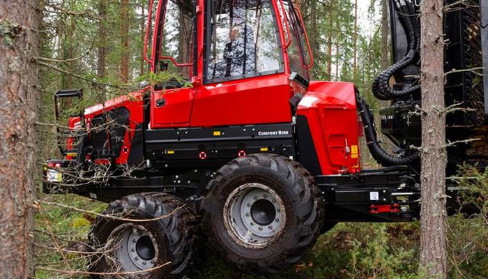 IFI_news's tweet image. Komatsu – Bogie Lift Advanced for an easier working day... bit.ly/3dp7W9p #forestry #bogielift #forwarder #harvester #lumber #wood #timber #IFI_NEWS #ifi_mag