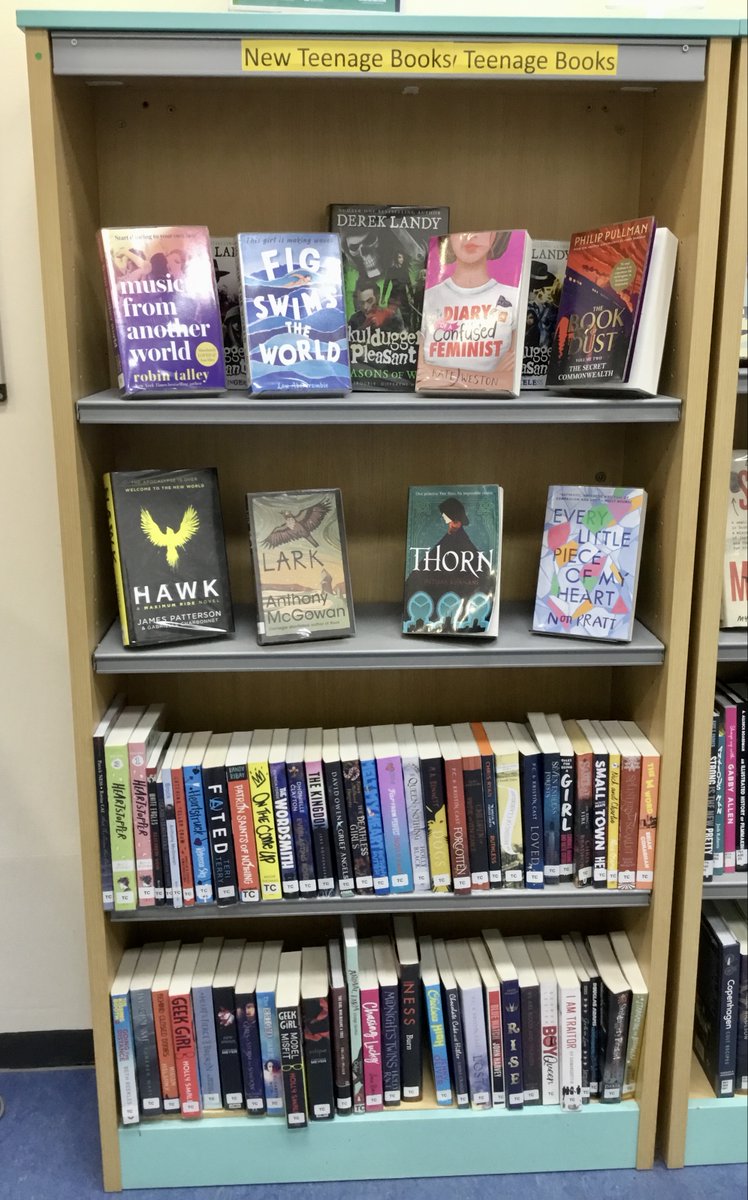 BarnetLibraries's tweet photo. The staff #edgwarelibrary are missing their loyal customers, but fear not we have an amazing collection of new books that you can request today via our #selectandcollect service. Just click on the following link https://t.co/KrNEWWrAPI for info. @BarnetCouncil @EdgwareSchool https://t.co/CzUGsZy8eY