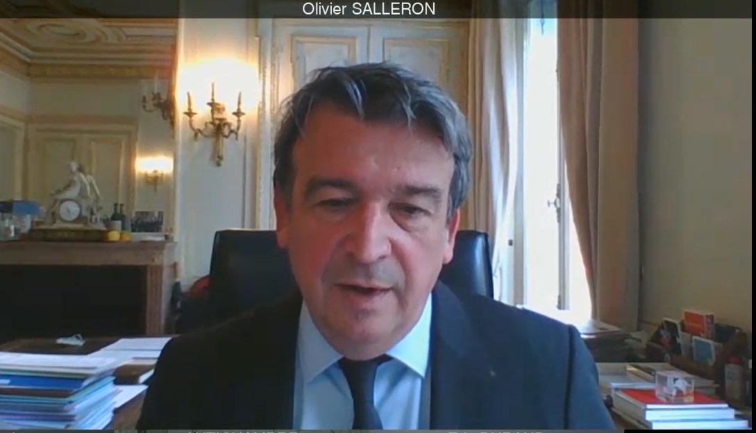 Échanges ⁦<a href="/OSalleron/">Olivier Salleron</a>⁩ avec les Ministres ⁦<a href="/barbarapompili/">Barbara Pompili</a>⁩ ⁦<a href="/EmmWargon/">Emmanuelle Wargon</a>⁩ : respecter l’accord de Paris sur le #climat 🌏nécessite une aide massive à la réno énergétique des #logements et des #bâtiments. Avec une #primeRenov simple, puissante et ouverte à tous.