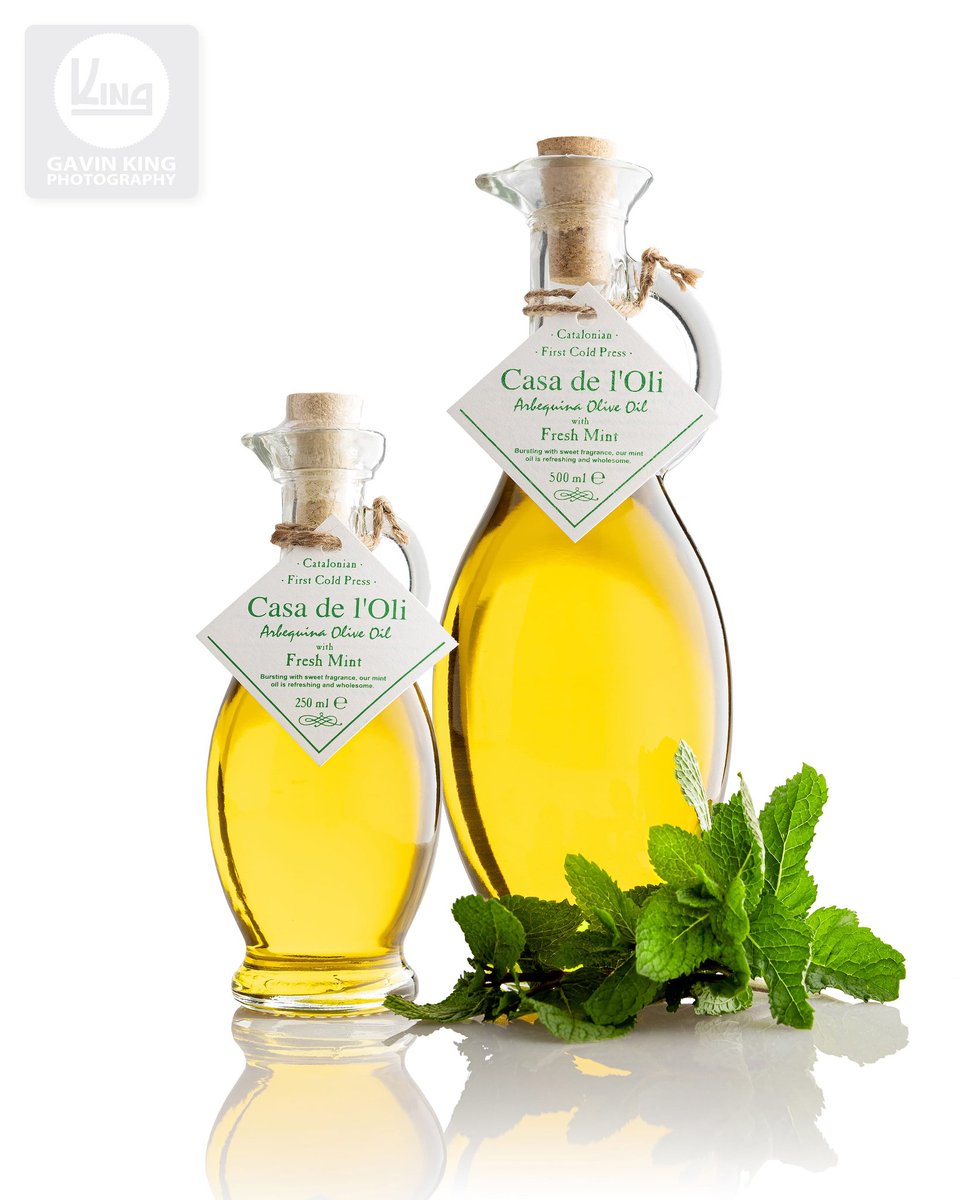 ItsGavinKing's tweet photo. Some beautiful Olive oils by Casa de L'Oli that I've had the privilege of photographing. 
#ecommercephotography #ecommerce #photography #marketing #ipswichphotographer #suffolkphotographer #photographer #productphotography #marketingcontent #gavinkingphotography https://t.co/bfbTqqoV3B