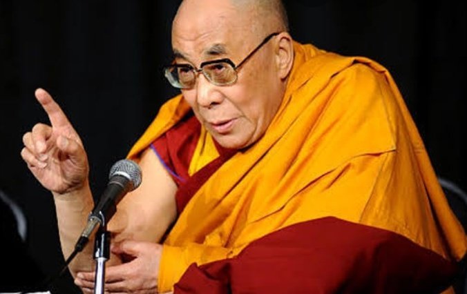 atul45modi_self's tweet photo. A zero itself is nothing, but without a zero you cannot count anything; therefore, a zero is something, yet zero.

-Dalai Lama

@KariJoys
#JoyTrain
#SuccessTrain 
#IAM #IDWP 
@DalaiLama https://t.co/amGJJOUZng