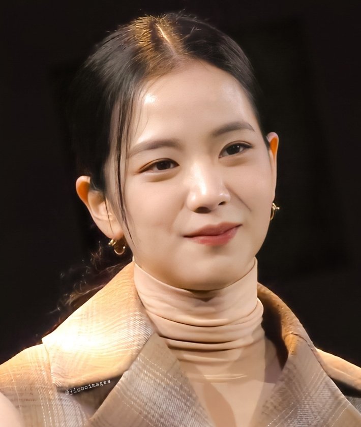 jisooimages's tweet photo. An angel #JISOO https://t.co/6vp3w9KwYV