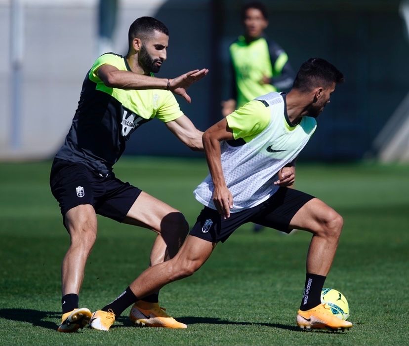 Gonalons, en la sesión del Granada (Foto: GCF).