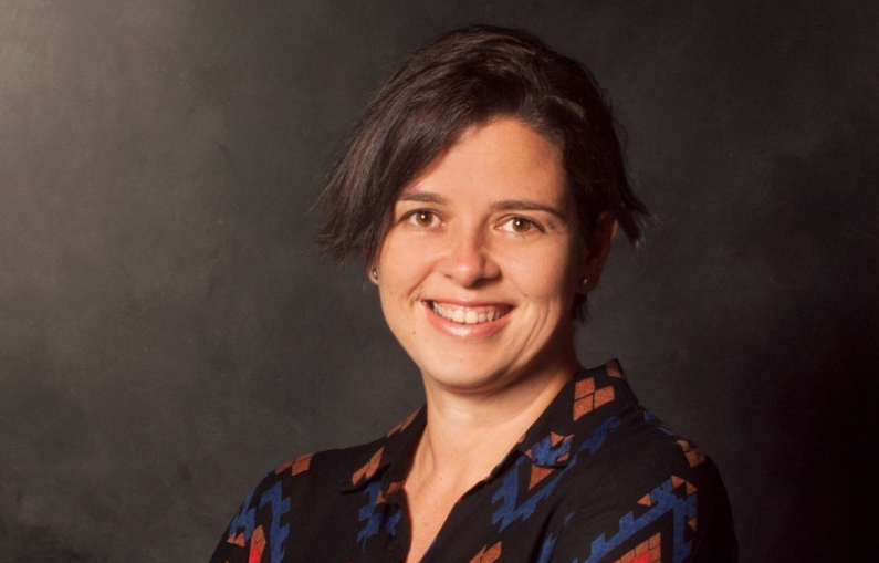 clubeoi's tweet photo. 🙋‍♂️Mª Victoria Haro, antigua alumna Master en Ingeniería y Gestión Medioambiental 2002/2003👉 Directora de producto en salud y seguridad industrial @EsAirbus ¡Nuestra más sincera enhorabuena! @eoi #alumnieoi #migma #aprendeeoi https://t.co/bRZo1Dl4YW